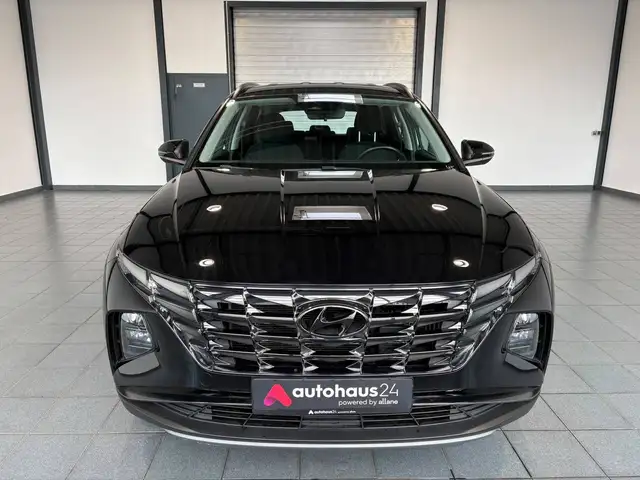 Hyundai Tucson view 2