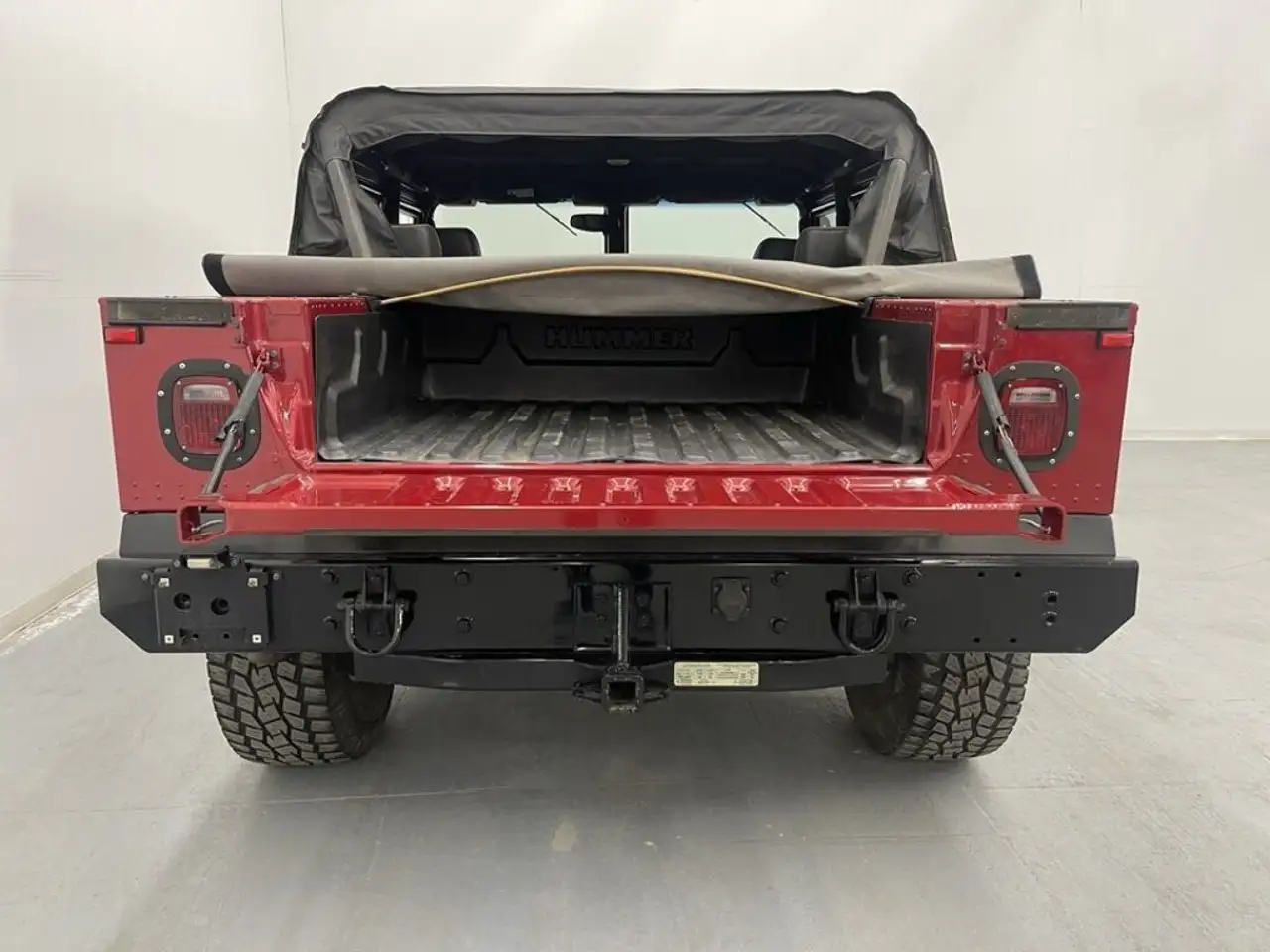 HUMMER H1 снимка HUMMER H1