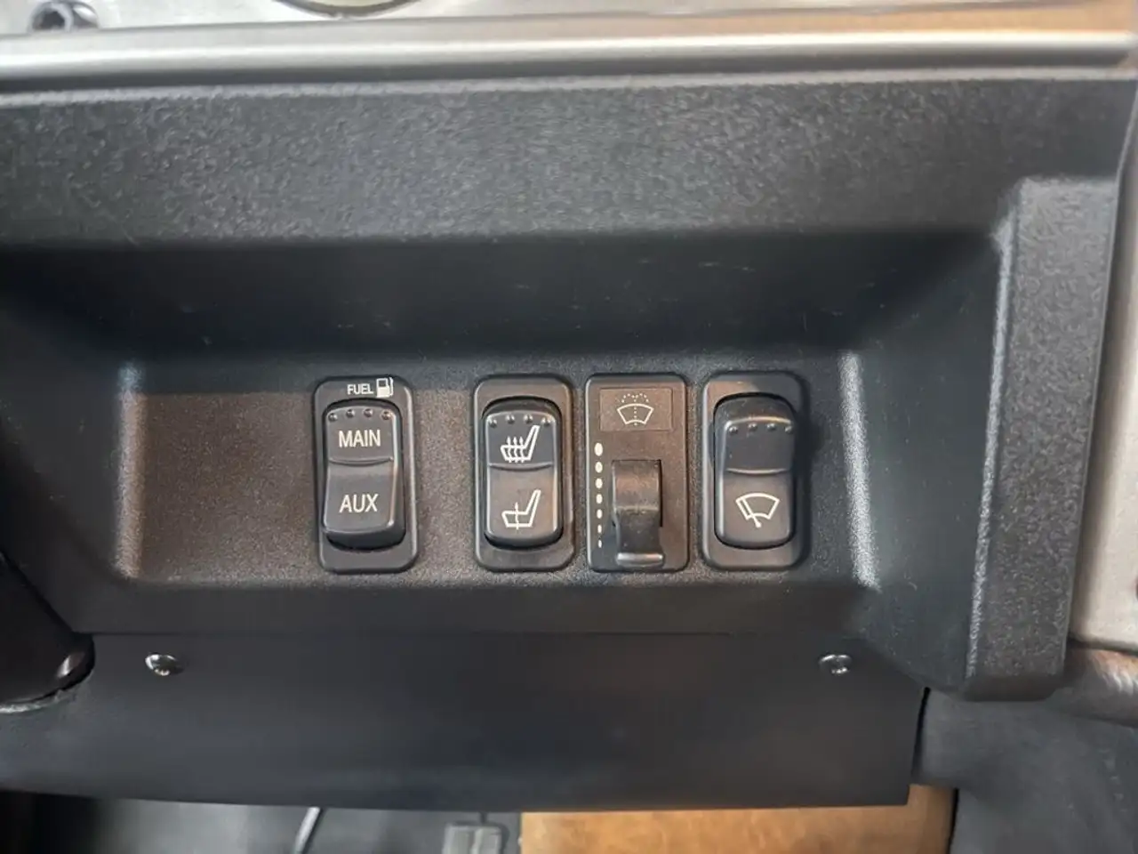 HUMMER H1 снимка HUMMER H1