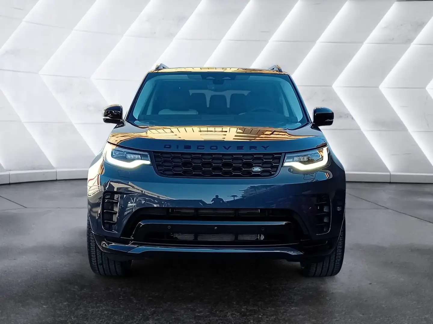 Land Rover Discovery 3.0D I6 350 PS AWD Auto MHEV Dynamic SE Blau - 2
