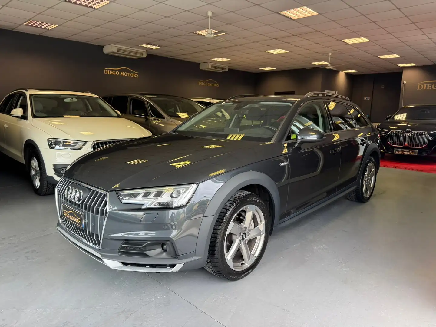 Audi A4 allroad 40 2.0 tdi Business 190cv s-tronic my16 Grigio - 1