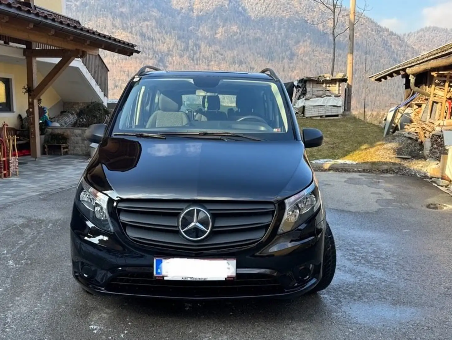 Mercedes-Benz Vito eVito Tourer lang 100KWh Schwarz - 2