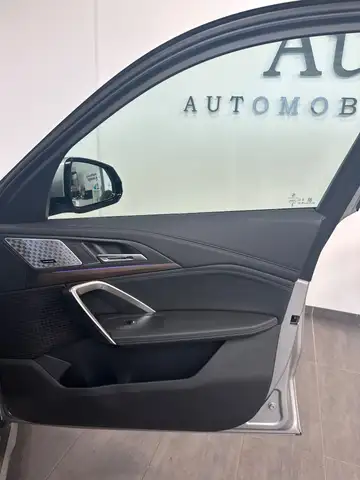 BMW X1 view 9