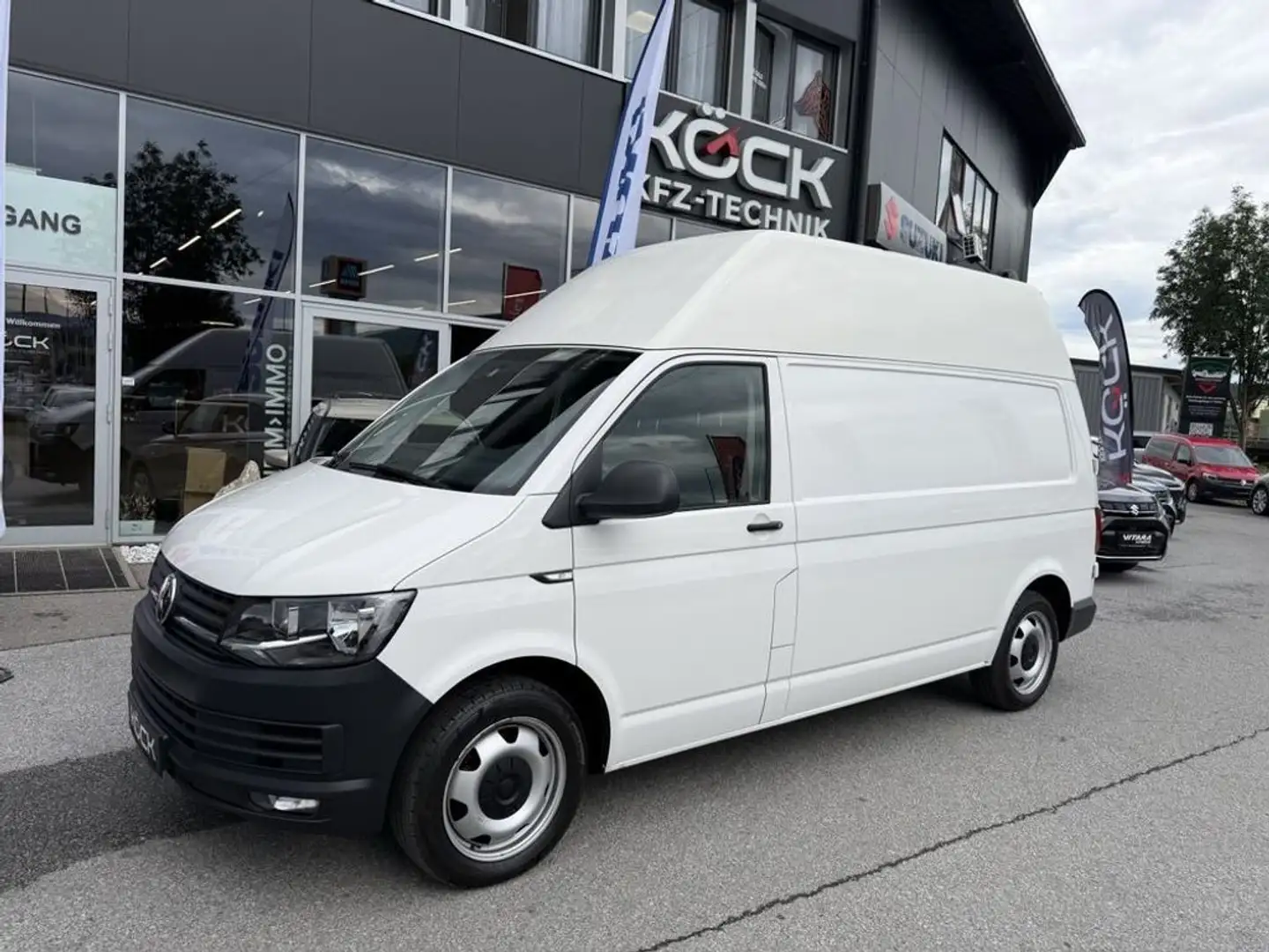 Volkswagen T6 Transporter Kasten-Hochdach lang 4Motion Weiß - 1