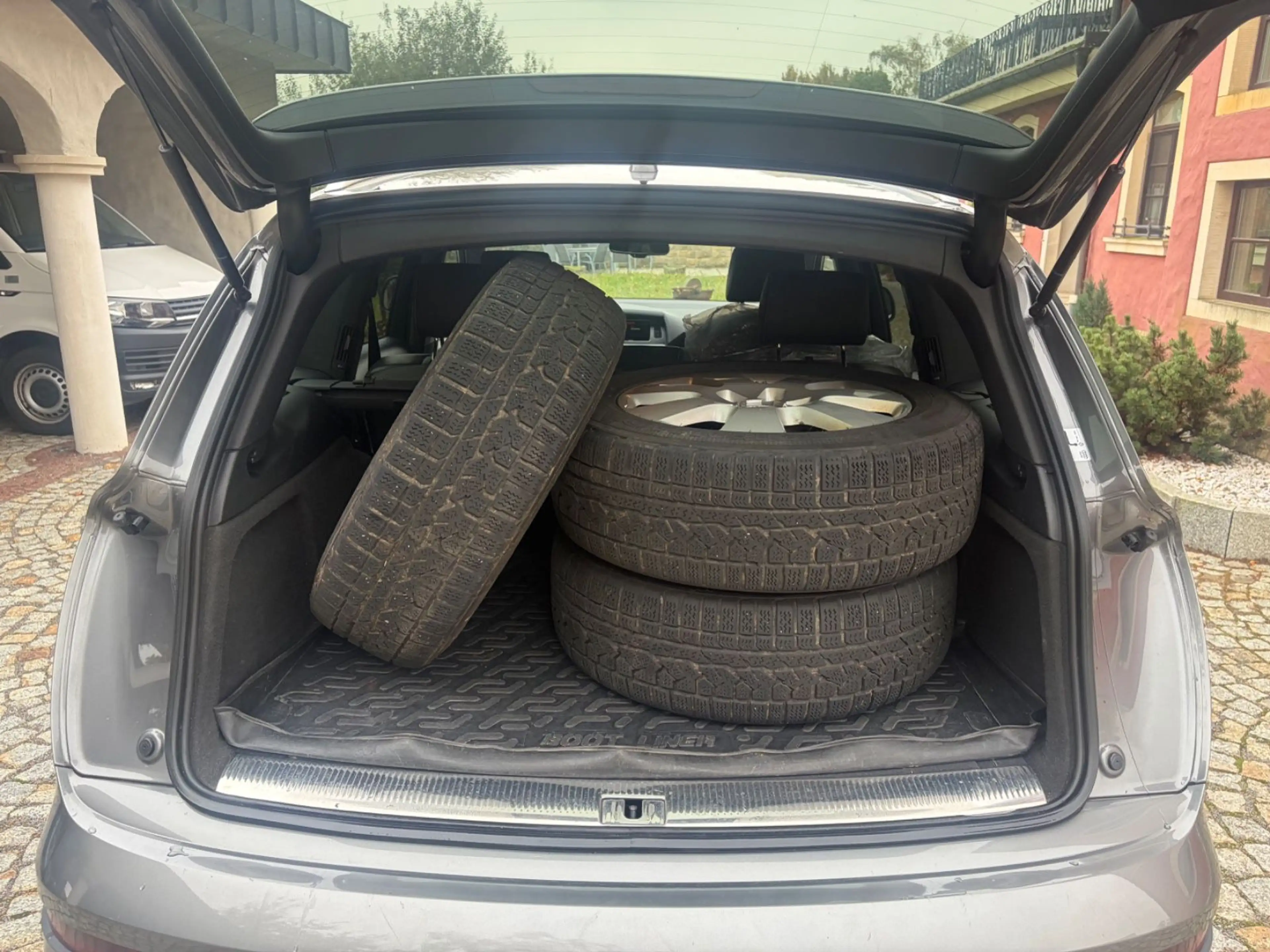 Audi Q7 3.0 TDI quattro AHK — photo 4