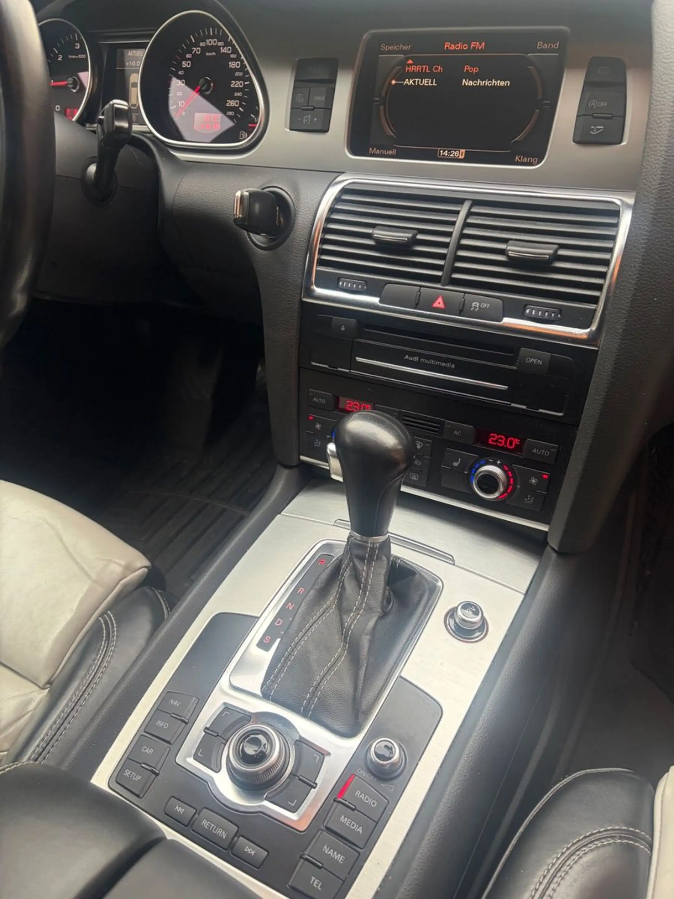 Audi Q7 3.0 TDI quattro AHK — photo 10