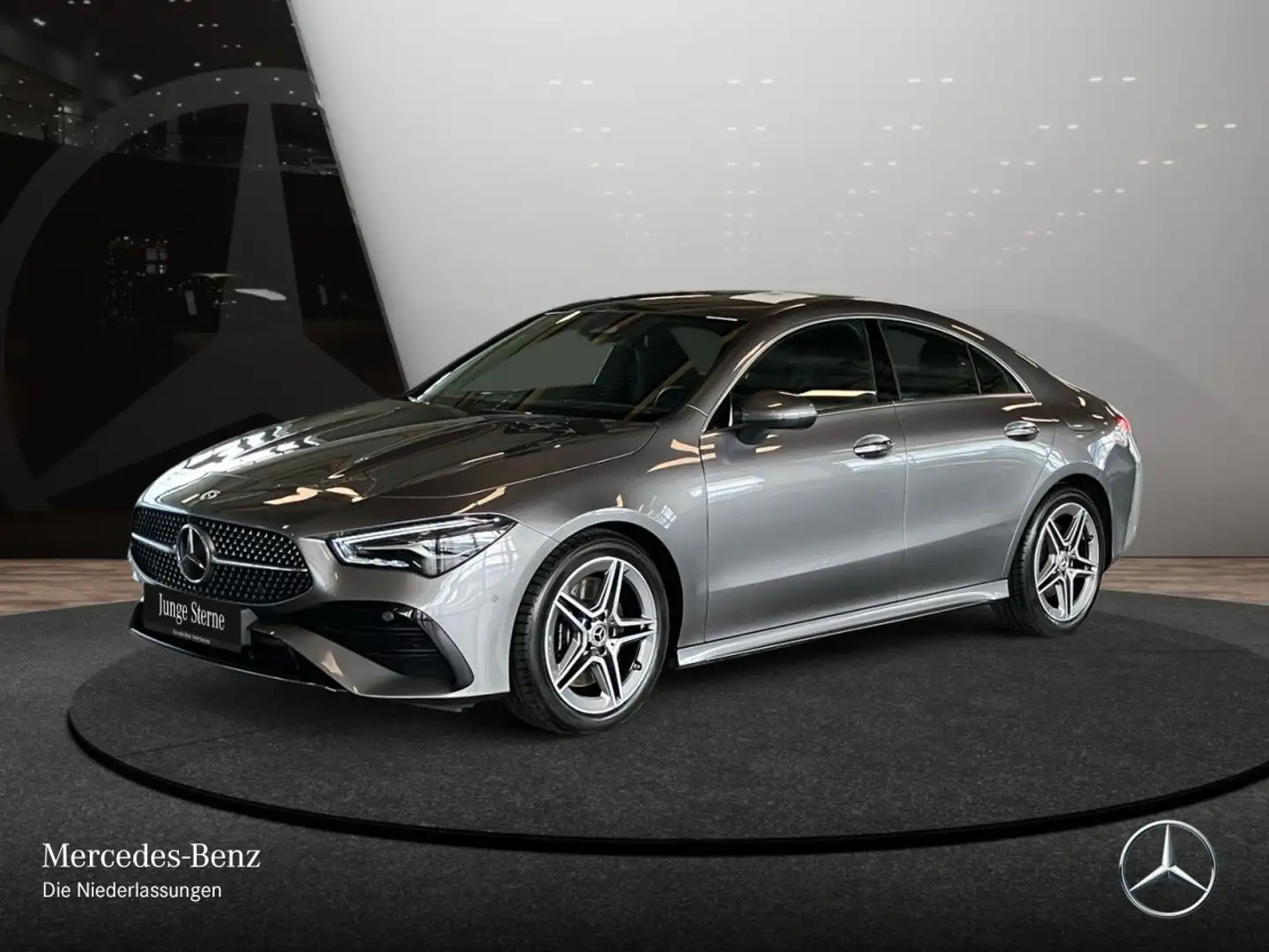 Mercedes-Benz CLA 250 4M AMG+LED+KAMERA+TOTW+KEYLESS+8G Grijs - 2
