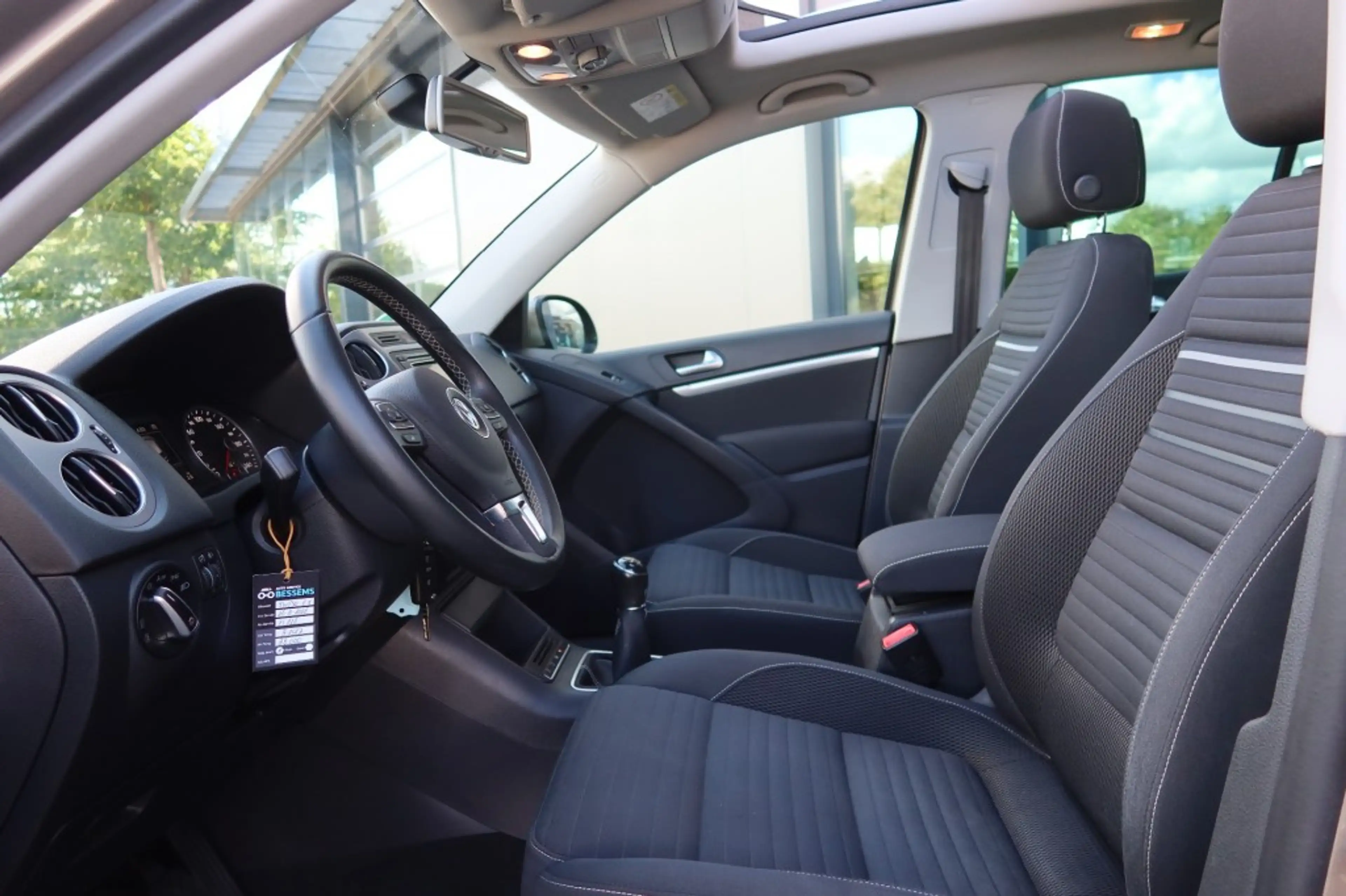 Volkswagen Tiguan 1.4 TSI 122pk Sport & Style Clima, NAVI, Schuif/ka — photo 5