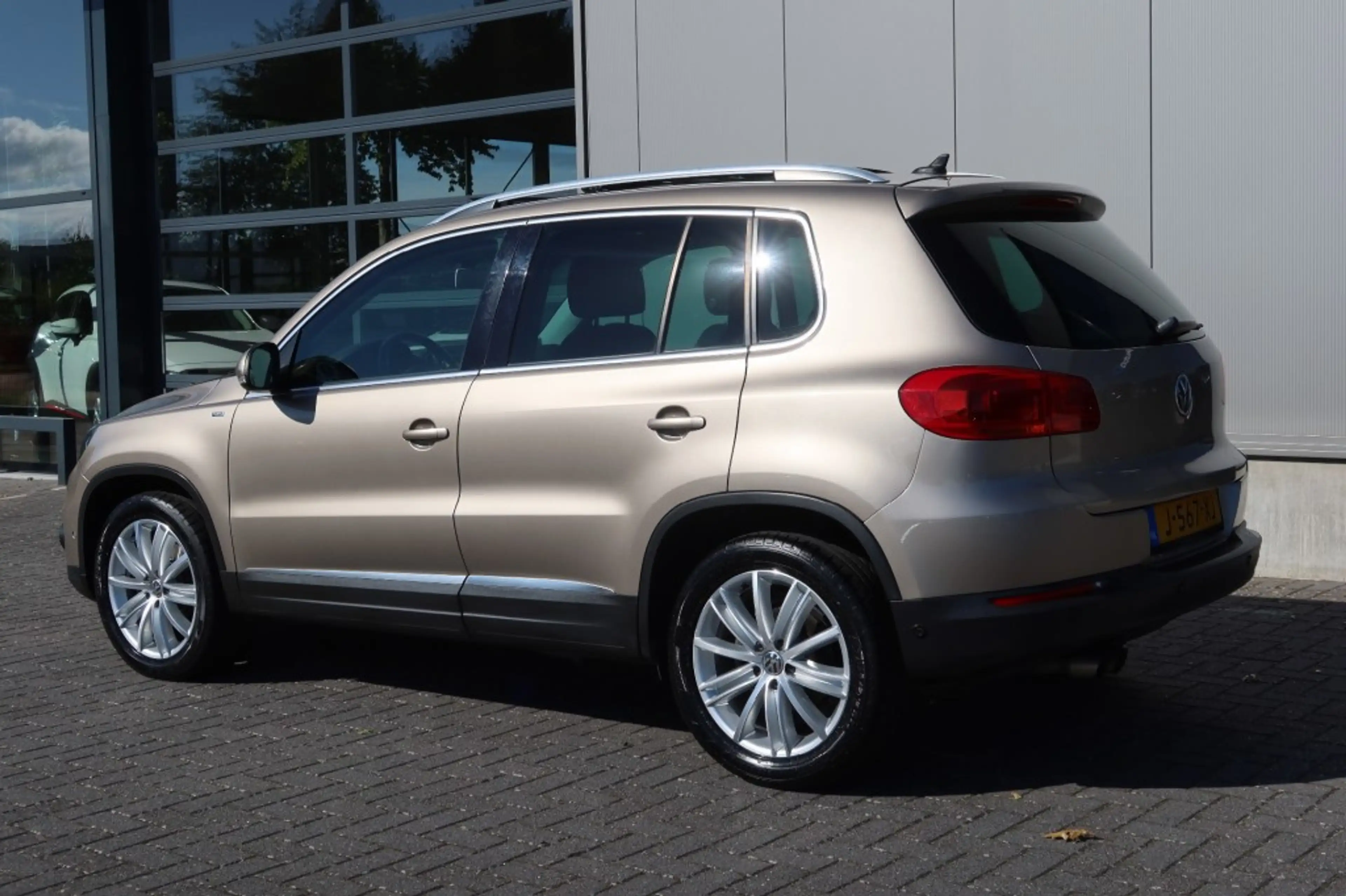 Volkswagen Tiguan 1.4 TSI 122pk Sport & Style Clima, NAVI, Schuif/ka — photo 4