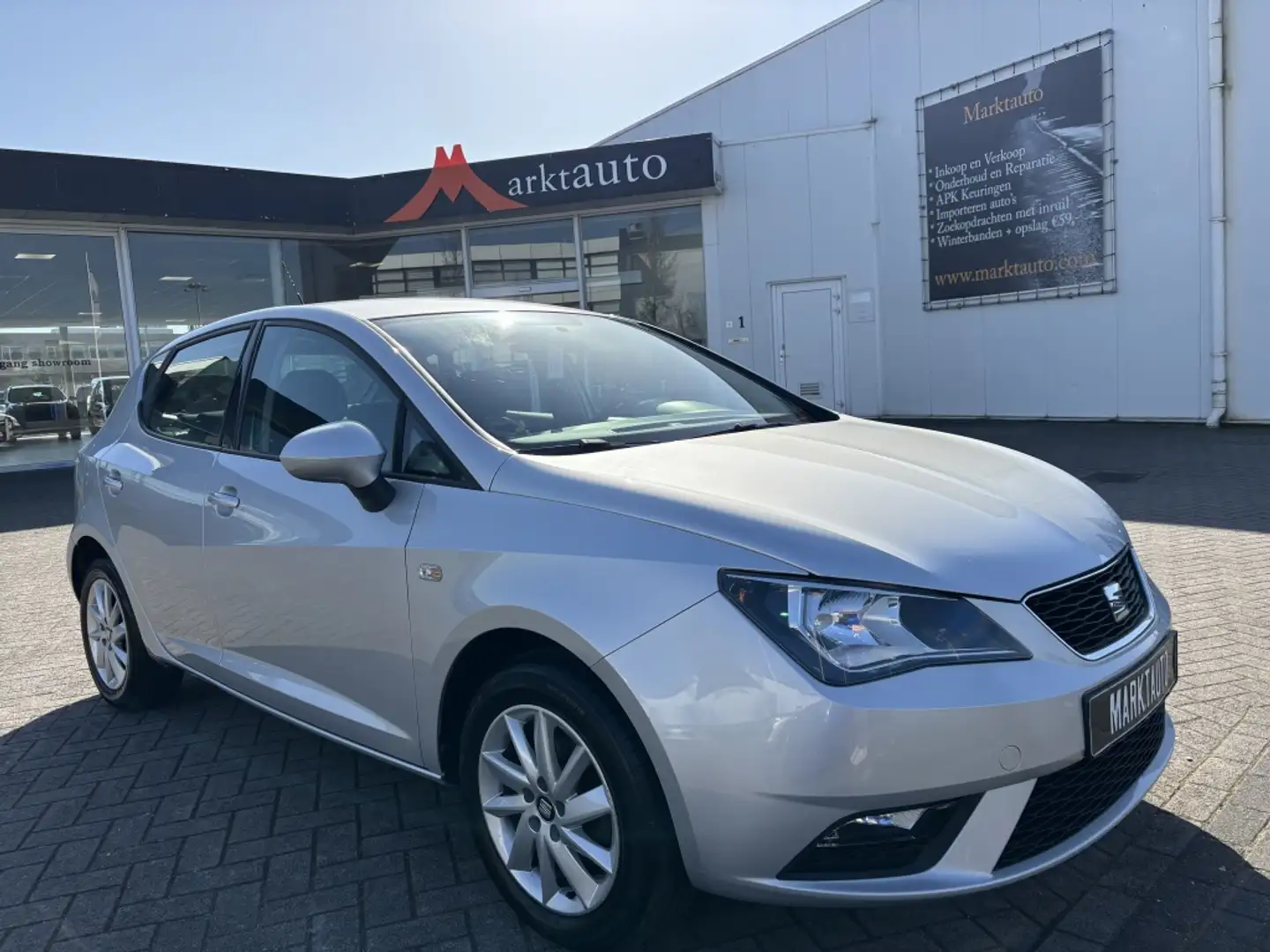 SEAT Ibiza 1.2 TSI Style Cruise Climate Bluetooth Gris - 1