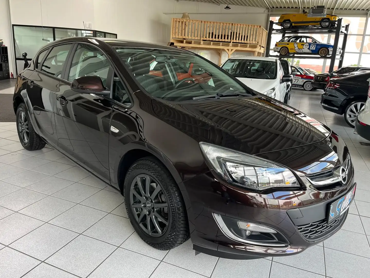 Opel Astra J 1.4 16V *1. Hand*Scheckheft*Klima*Allw.* Braun - 2