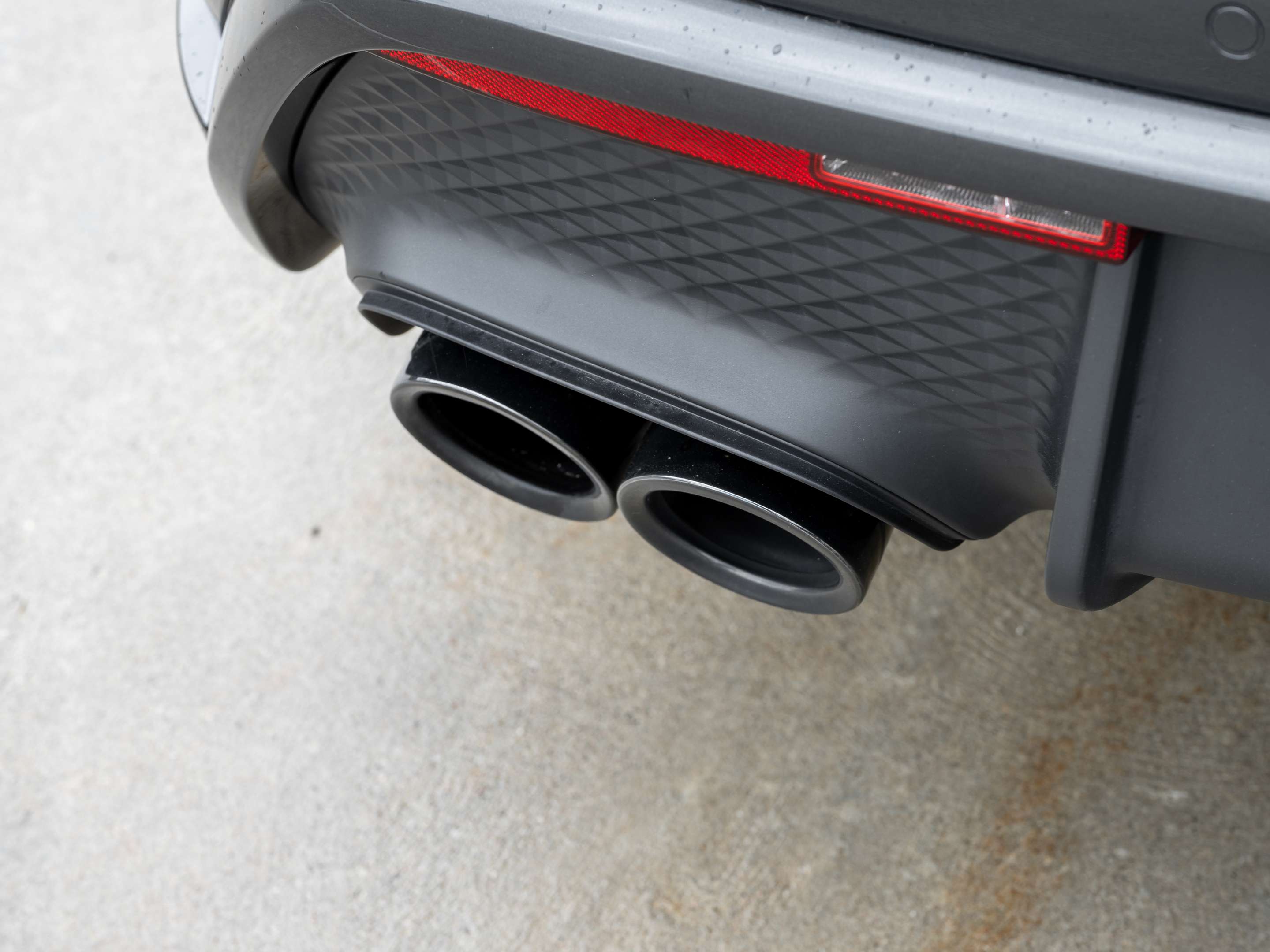2025 Porsche Macan AWD | Winter Tire Package Included thumb 10