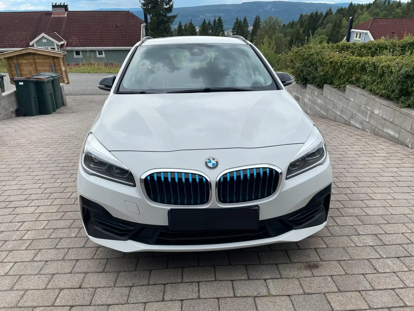 BMW 225 225xe iPerformance Active Tourer Sport Line Weiß - 2