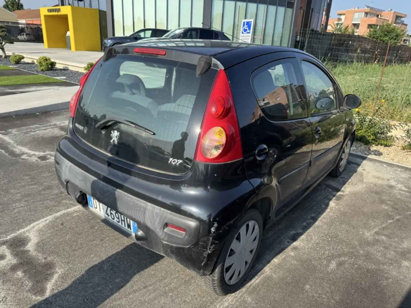 Peugeot 107 1.0 68CV 5p. Desir Noir - 2