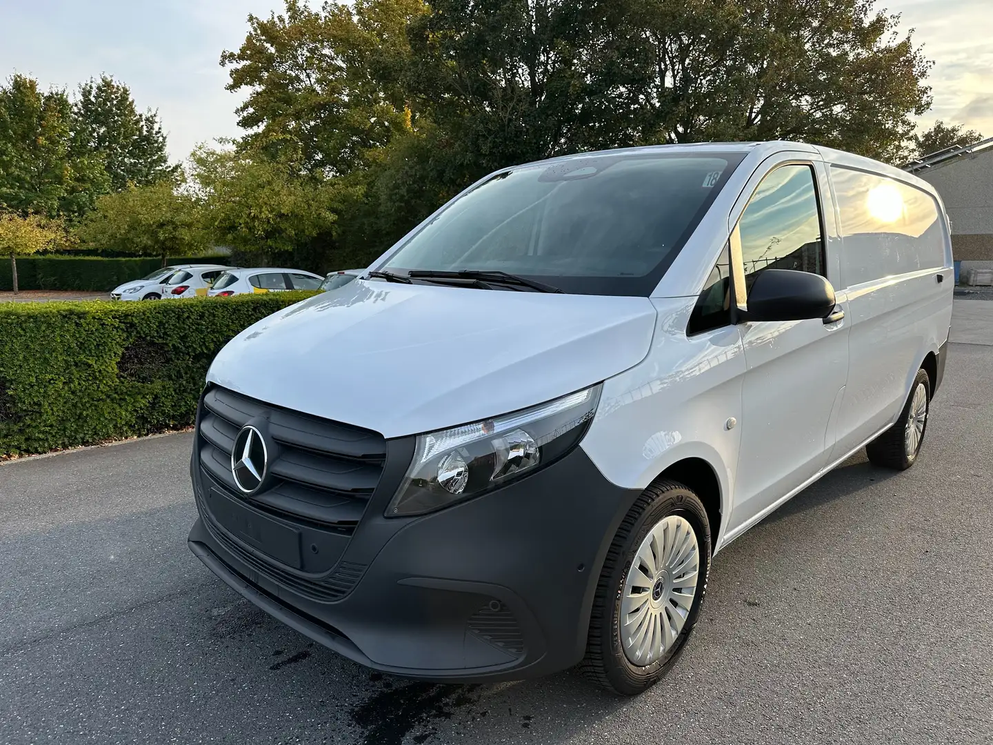 Mercedes-Benz Vito Facelift 116 CDI Long Navi*Front/Side Assist*PDC Blanc - 1