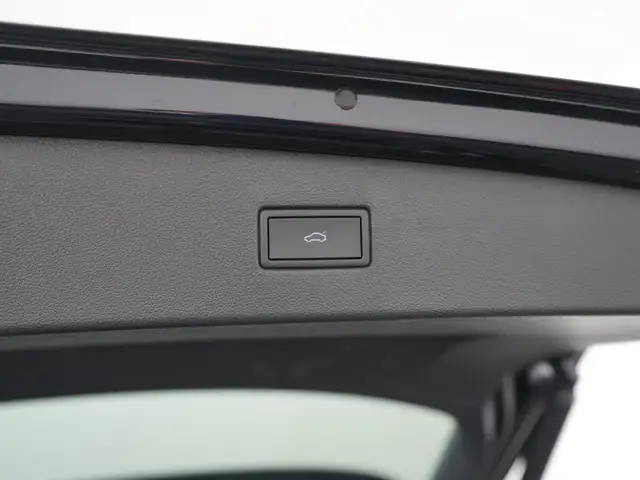 Volkswagen Tiguan Allspace view 30