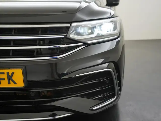 Volkswagen Tiguan Allspace view 26