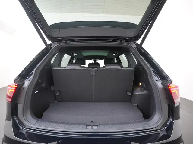 Volkswagen Tiguan Allspace view 29