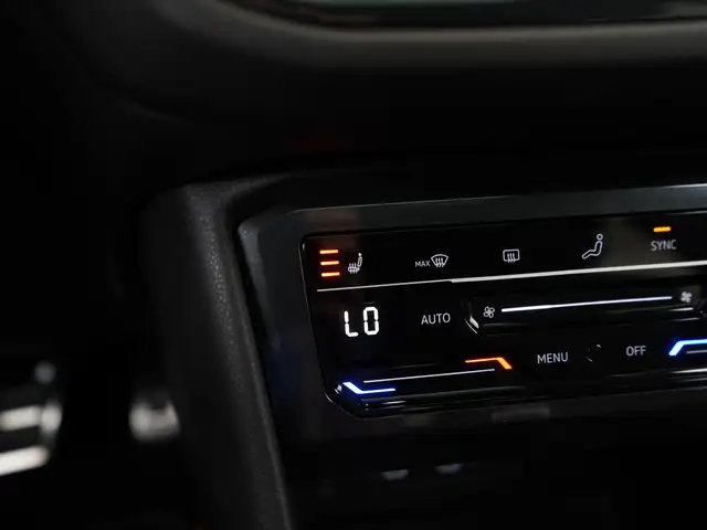 Volkswagen Tiguan Allspace view 13