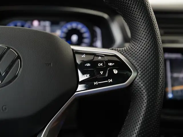 Volkswagen Tiguan Allspace view 10