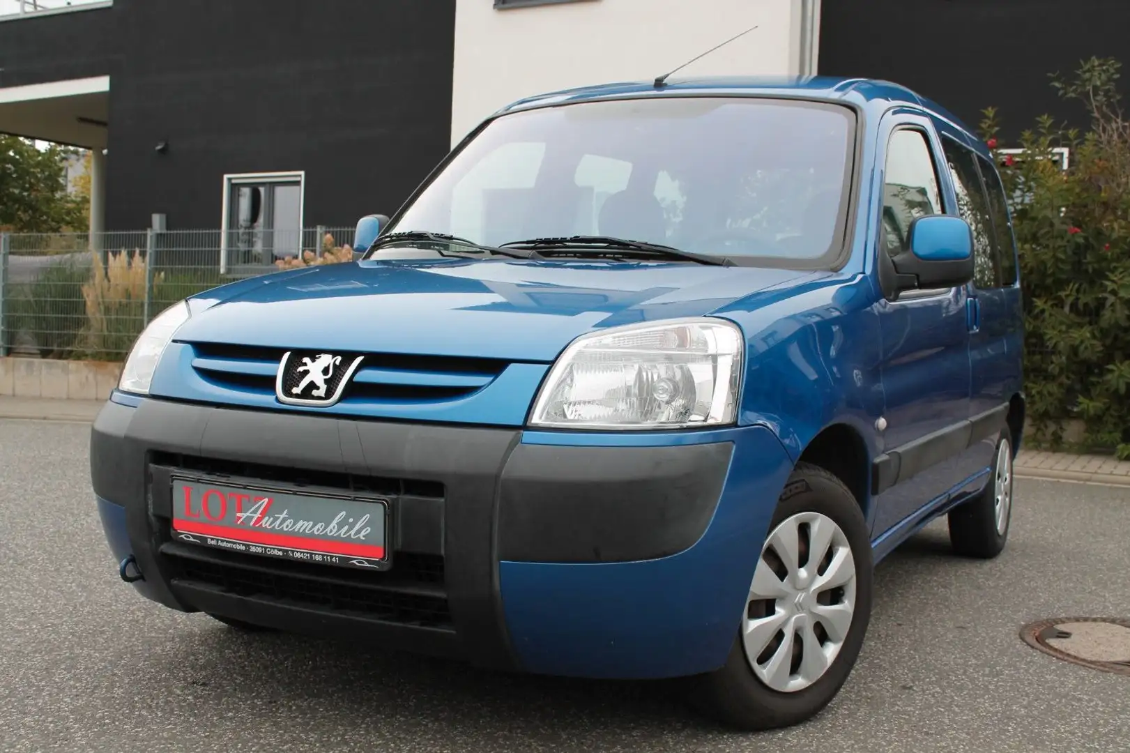 Peugeot Partner Premium Kombi Albastru - 2