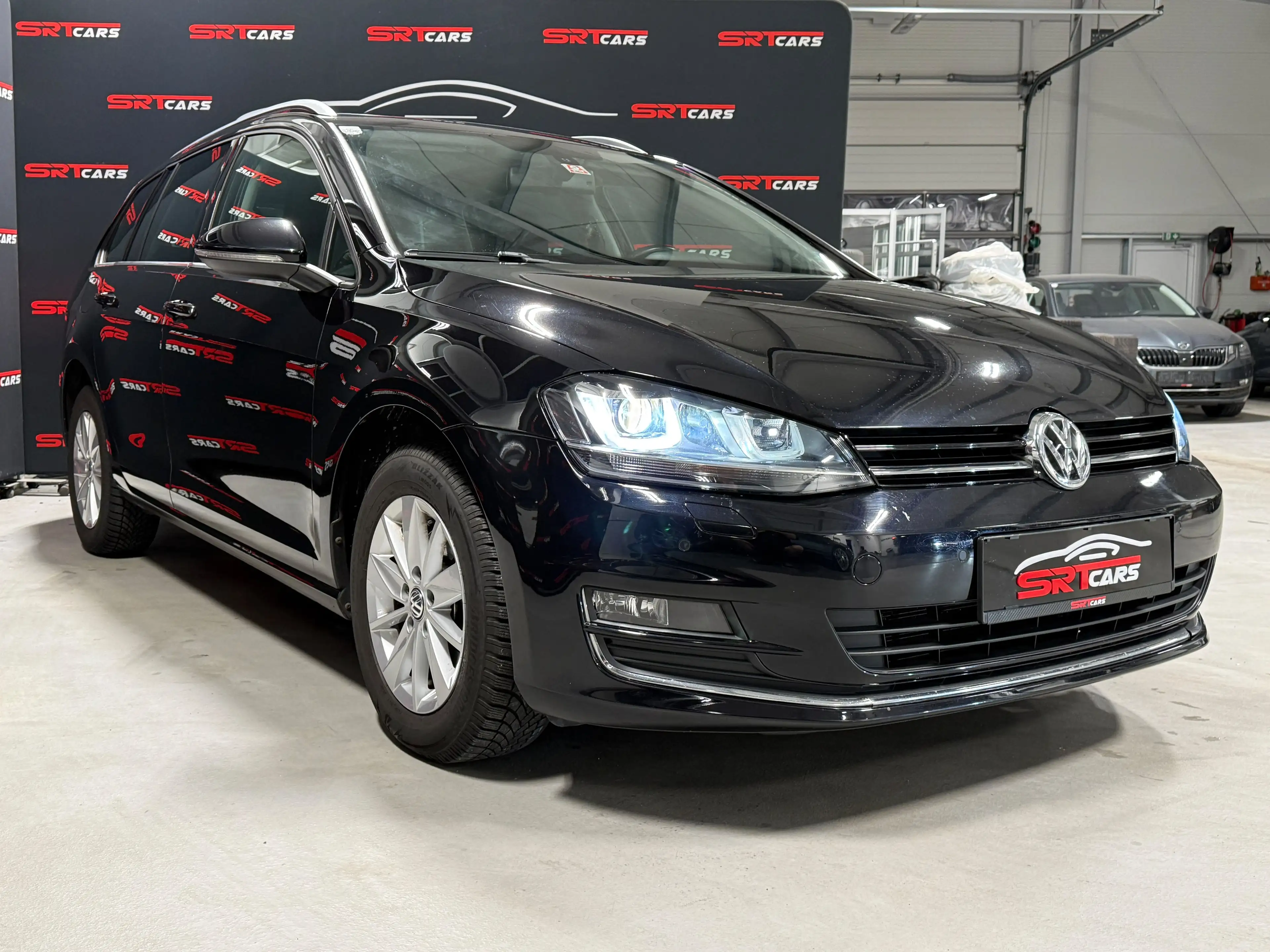 Volkswagen Golf Variant Golf Variant 1,6 TDI SKY *Panorama*Xenon*Tempomat*Sitzheizung — photo 4