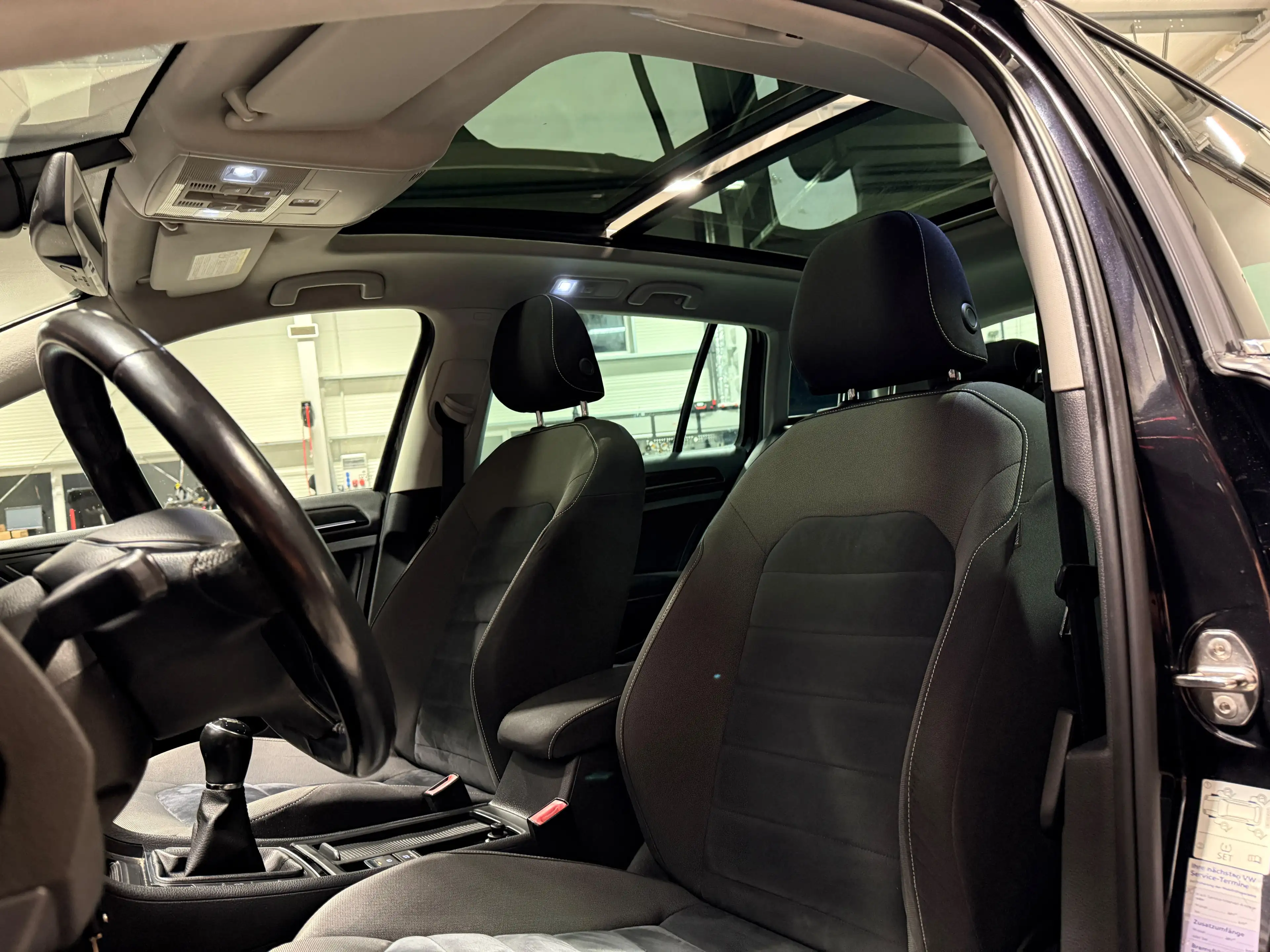 Volkswagen Golf Variant Golf Variant 1,6 TDI SKY *Panorama*Xenon*Tempomat*Sitzheizung — photo 10