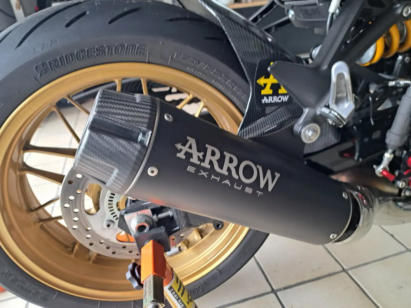 Kawasaki Z 900 Geel - 1