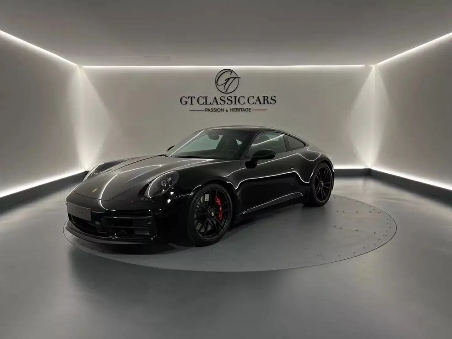 Porsche 911 992 COUPE 3.0 480 CARRERA 4 GTS Zwart - 1