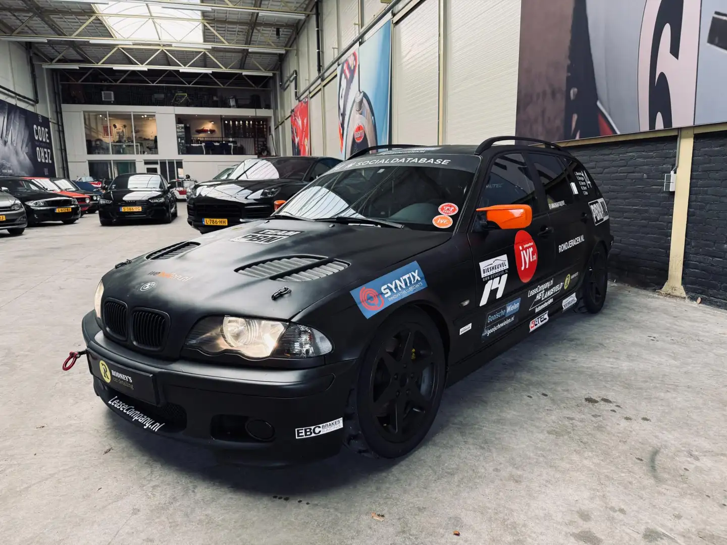 BMW 325 3-serie Touring 325i| TRACKDAY| JUNK YARD DEELNEME Zwart - 1
