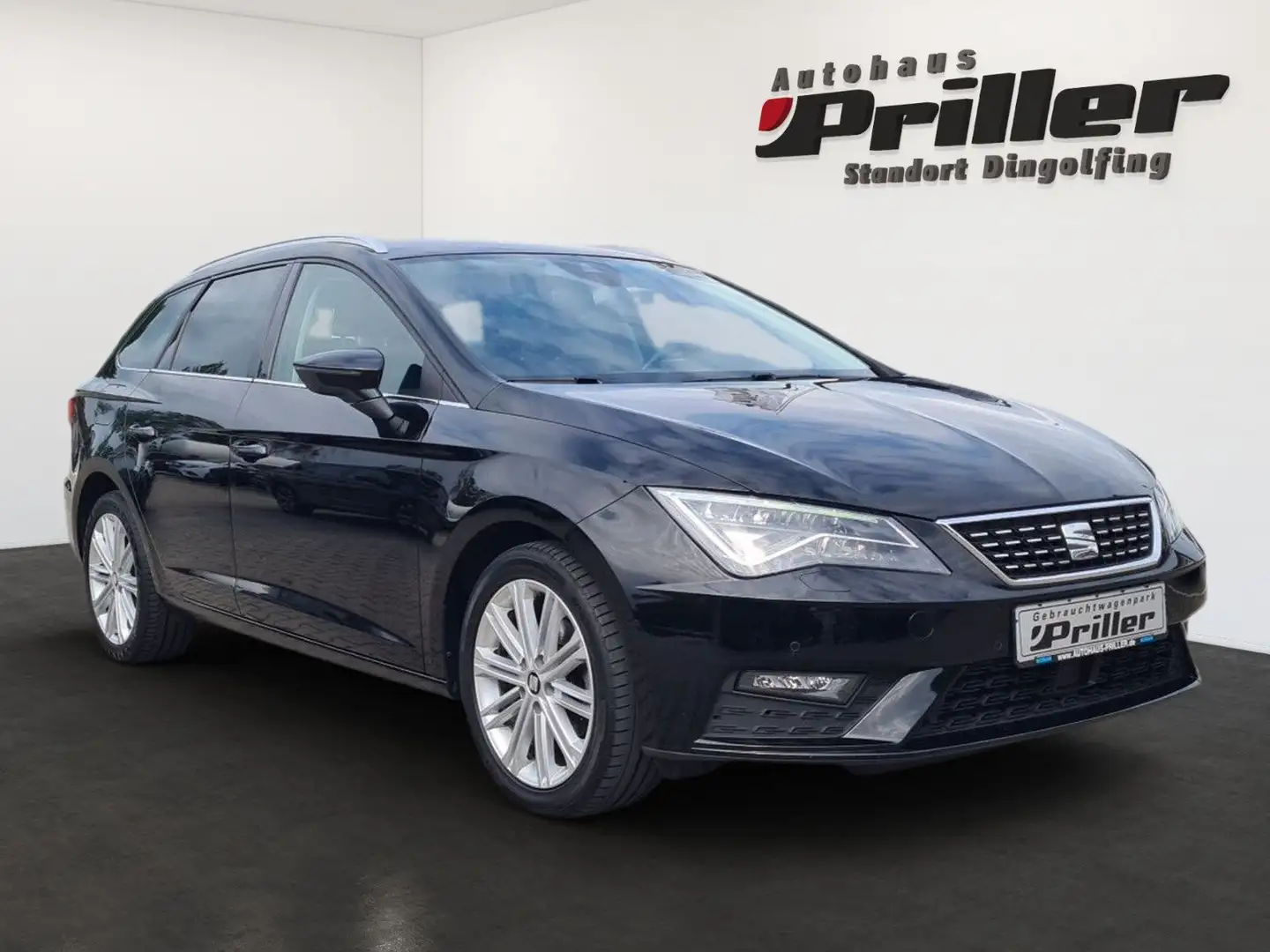 SEAT Leon 1.5 TSI ST Xcellence DSG/LED/DAB/NAVI/BEATS Nero - 2