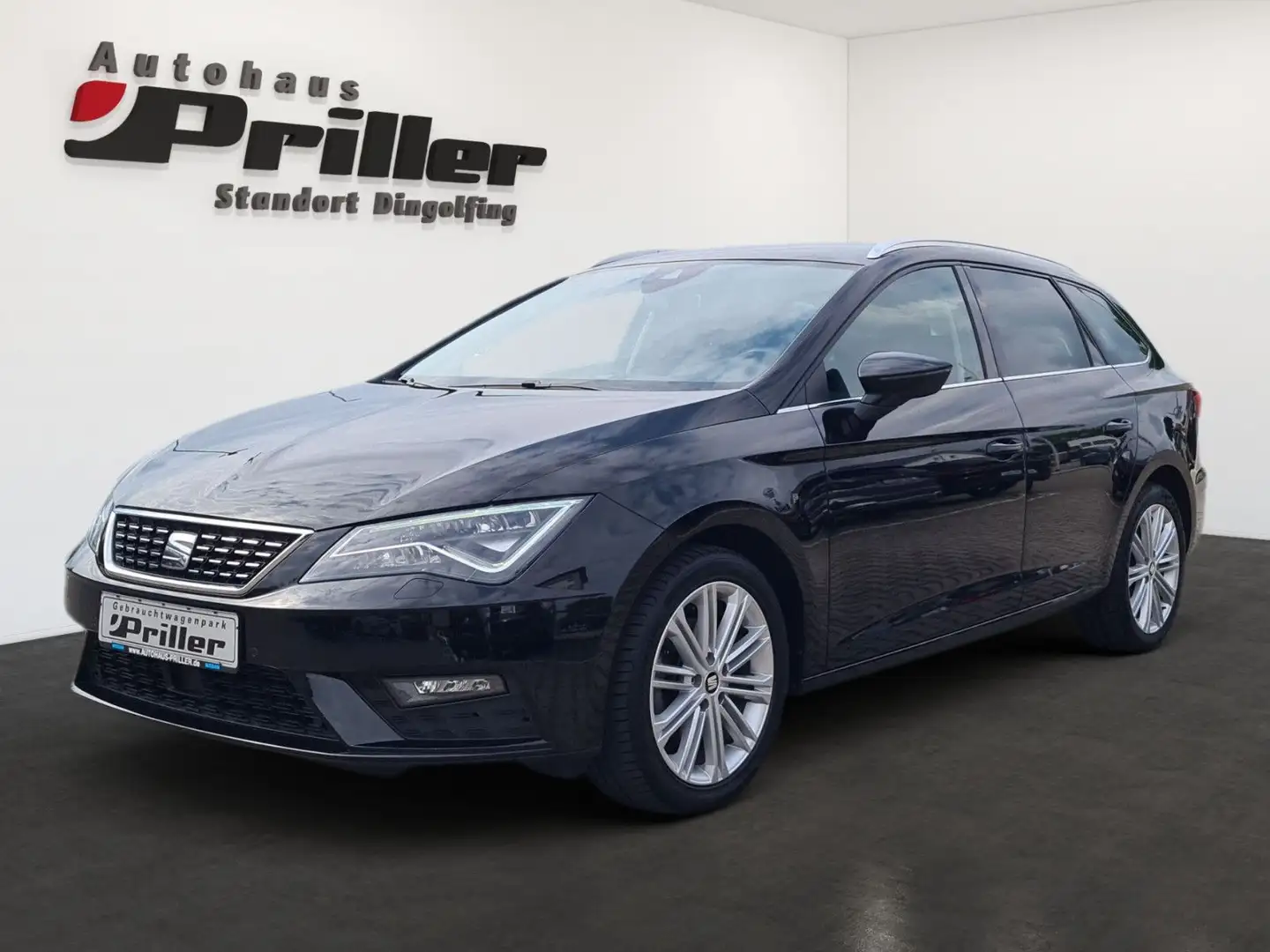 SEAT Leon 1.5 TSI ST Xcellence DSG/LED/DAB/NAVI/BEATS Nero - 1