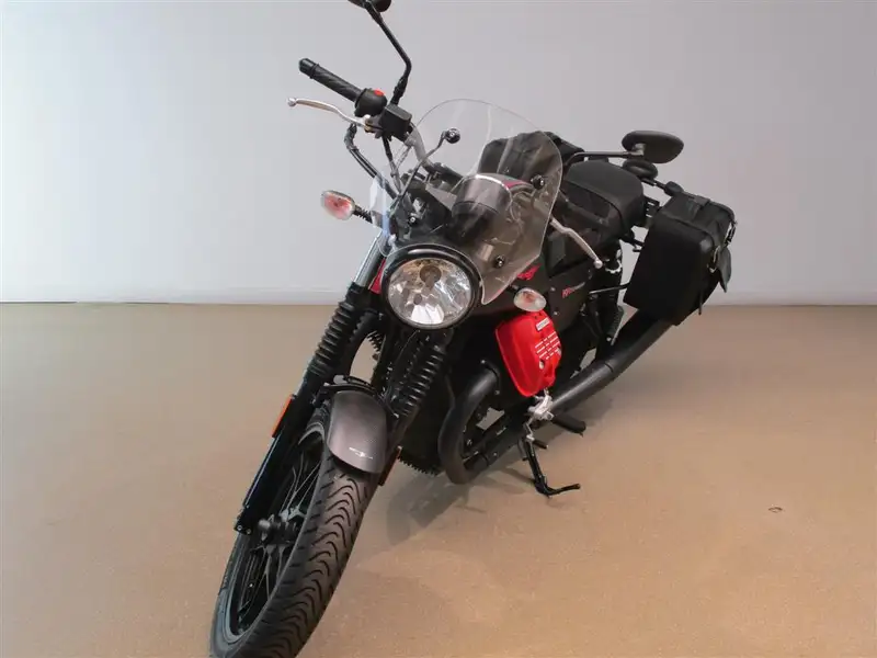 Moto Guzzi V7 limited versie - foto 3