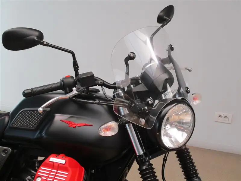 Moto Guzzi V7 limited versie - foto 6