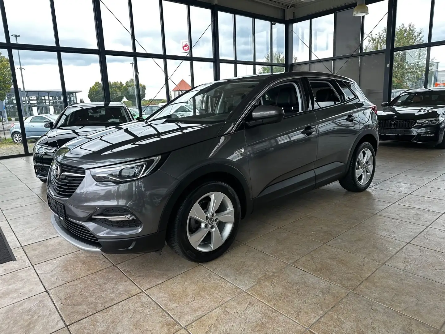 Opel Grandland X Dynamic Gris - 1