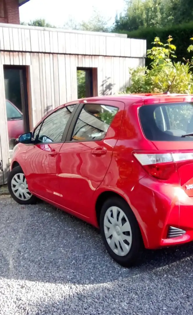Toyota Yaris Yaris 1.5i Dual VVT-iE Active Rood - 1