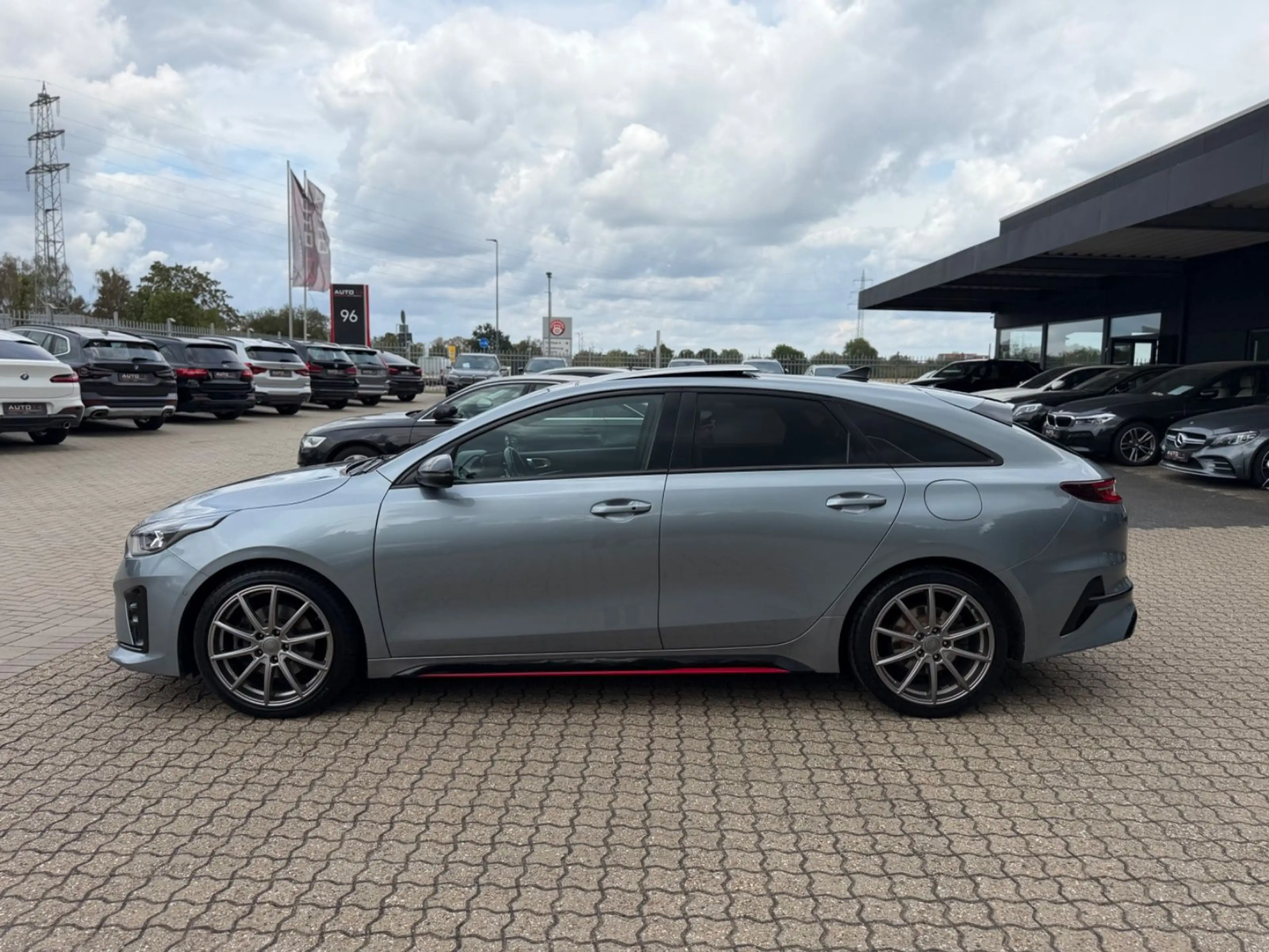 Kia ProCeed / pro_cee'd GT Line Navi Leder Pano Voll — photo 9