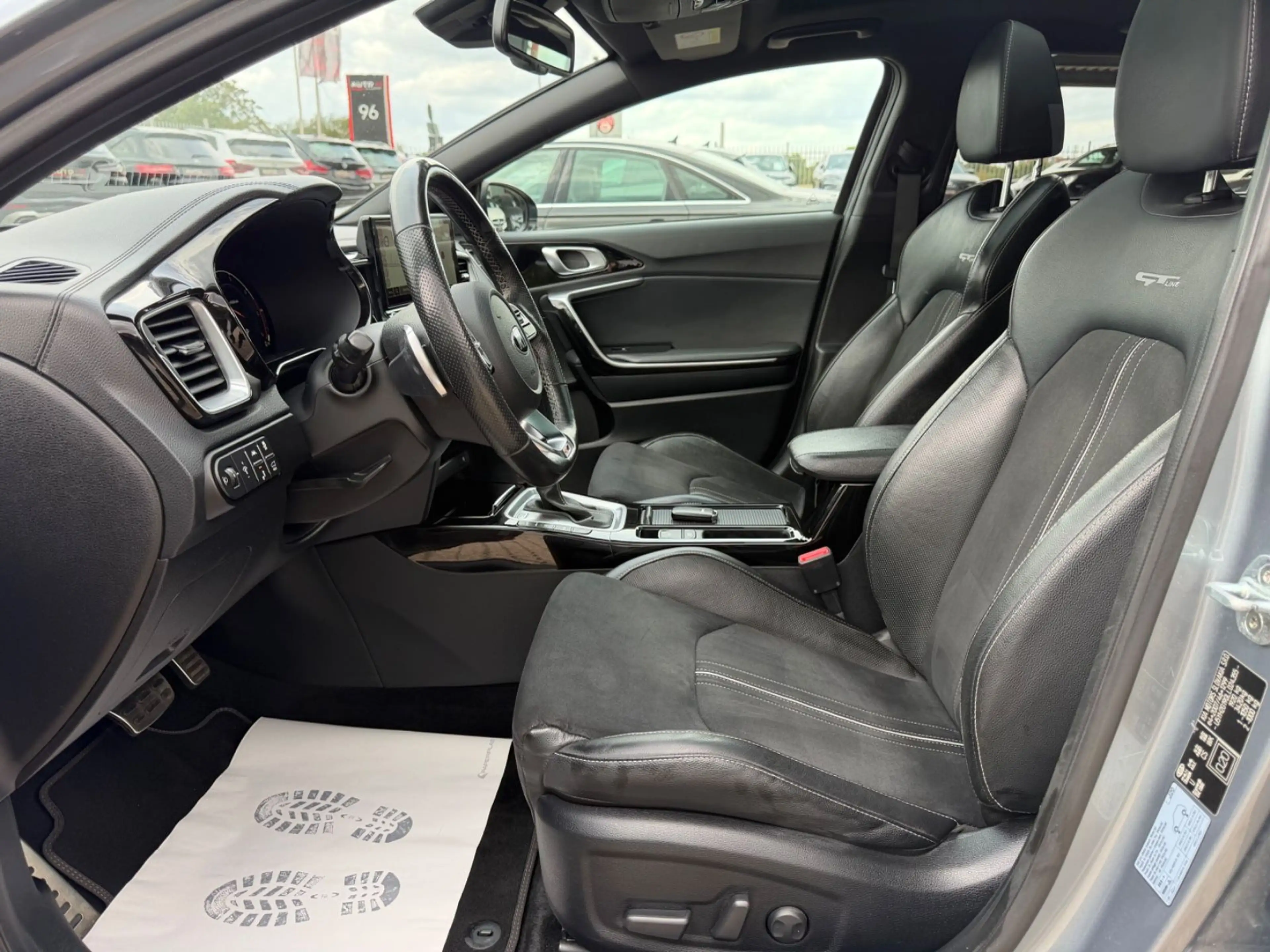 Kia ProCeed / pro_cee'd GT Line Navi Leder Pano Voll — photo 14