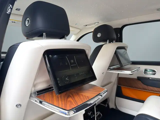 Rolls-Royce Cullinan view 12
