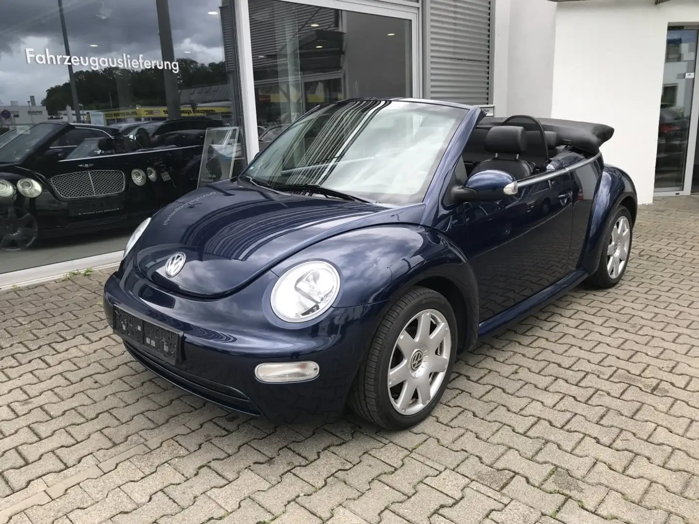Volkswagen New Beetle Cabriolet 1,6 Klima*Leder*Sitzheizung*PDC* Blau - 2