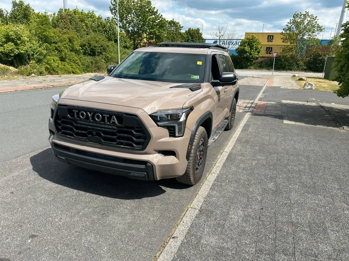 Toyota Sequoia TRD PRO+NEW+MODEL+2026+V6+4WD Beige - 2