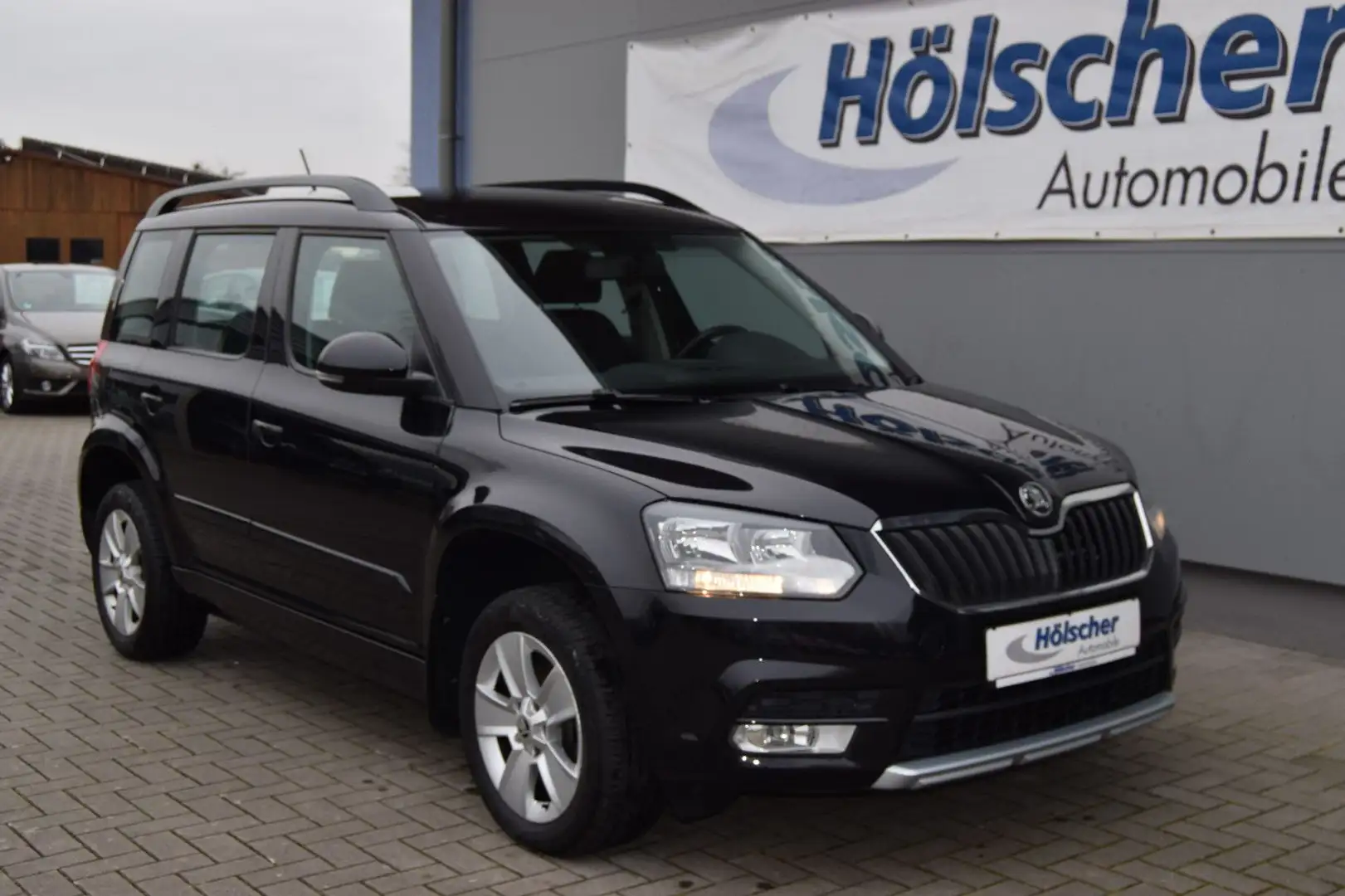 Skoda Yeti Ambition !!!Automatik!!! !!!32000KM!!! Schwarz - 1