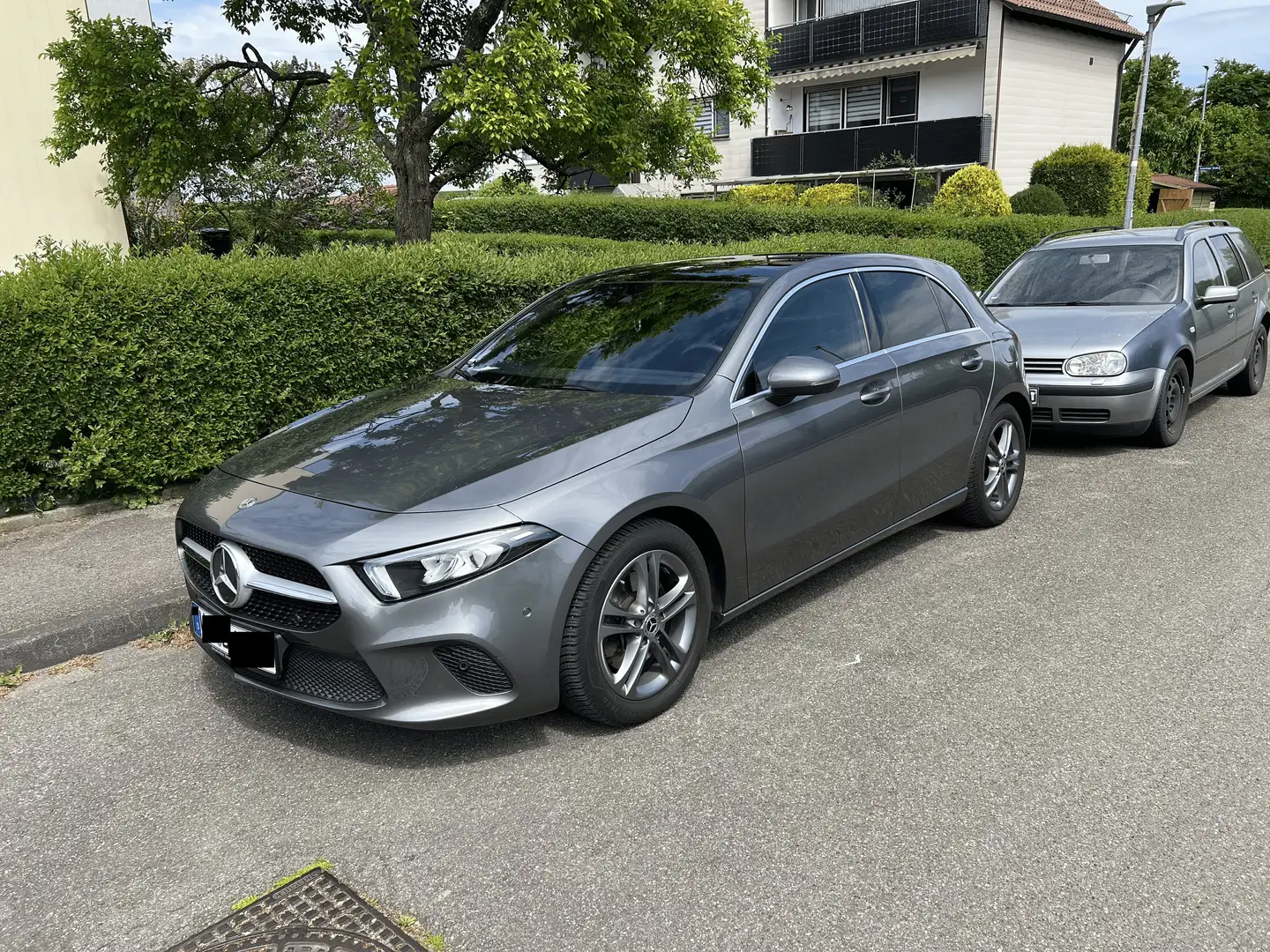 Mercedes-Benz A 220 A 220 7G-DCT Progressive Grau - 2