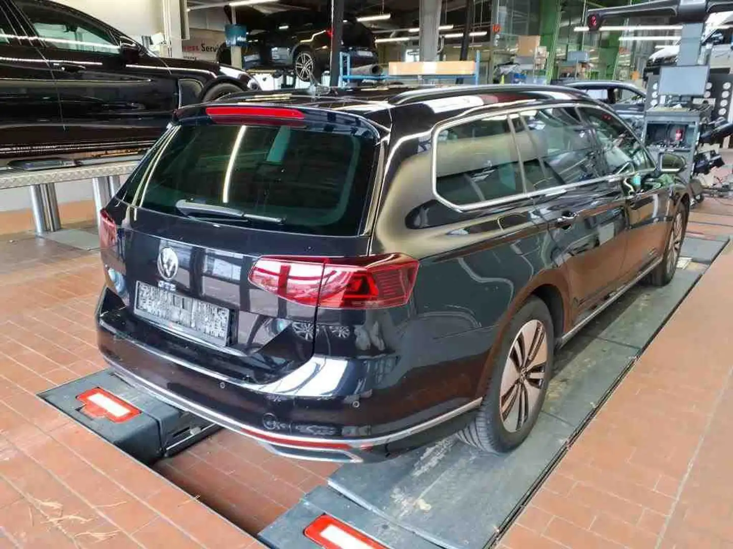 Volkswagen Passat Variant 1.4 TSI GTE MATRIX VIRTUAL AHK Schwarz - 2