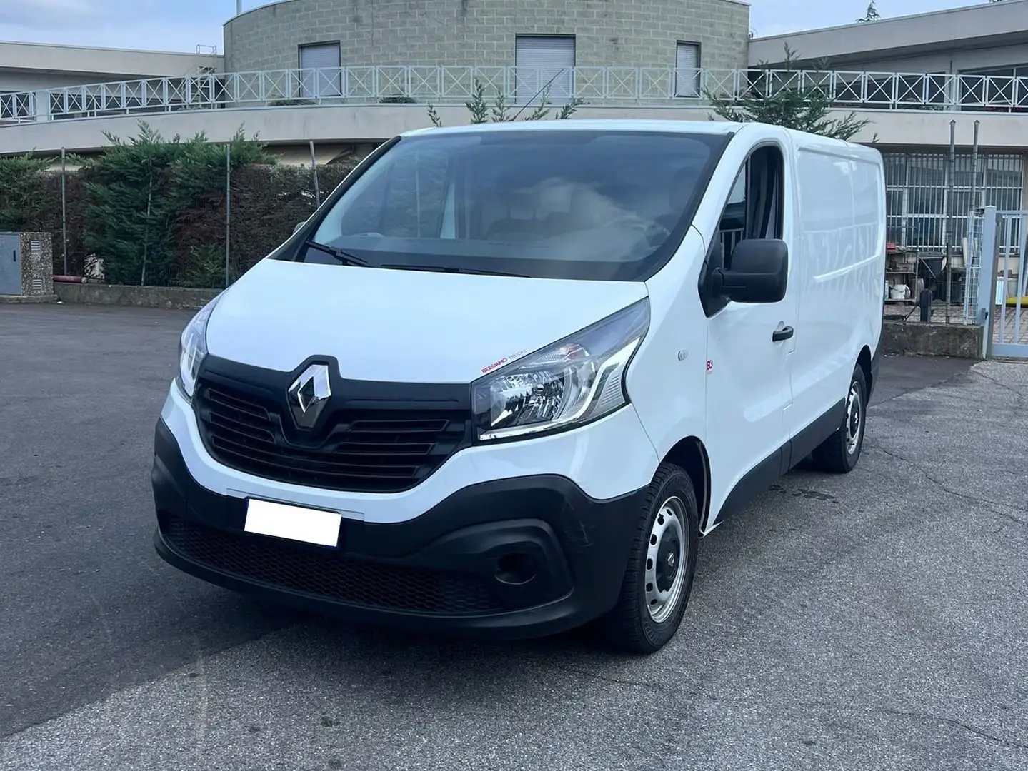 Renault Trafic ccm Weiß - 1