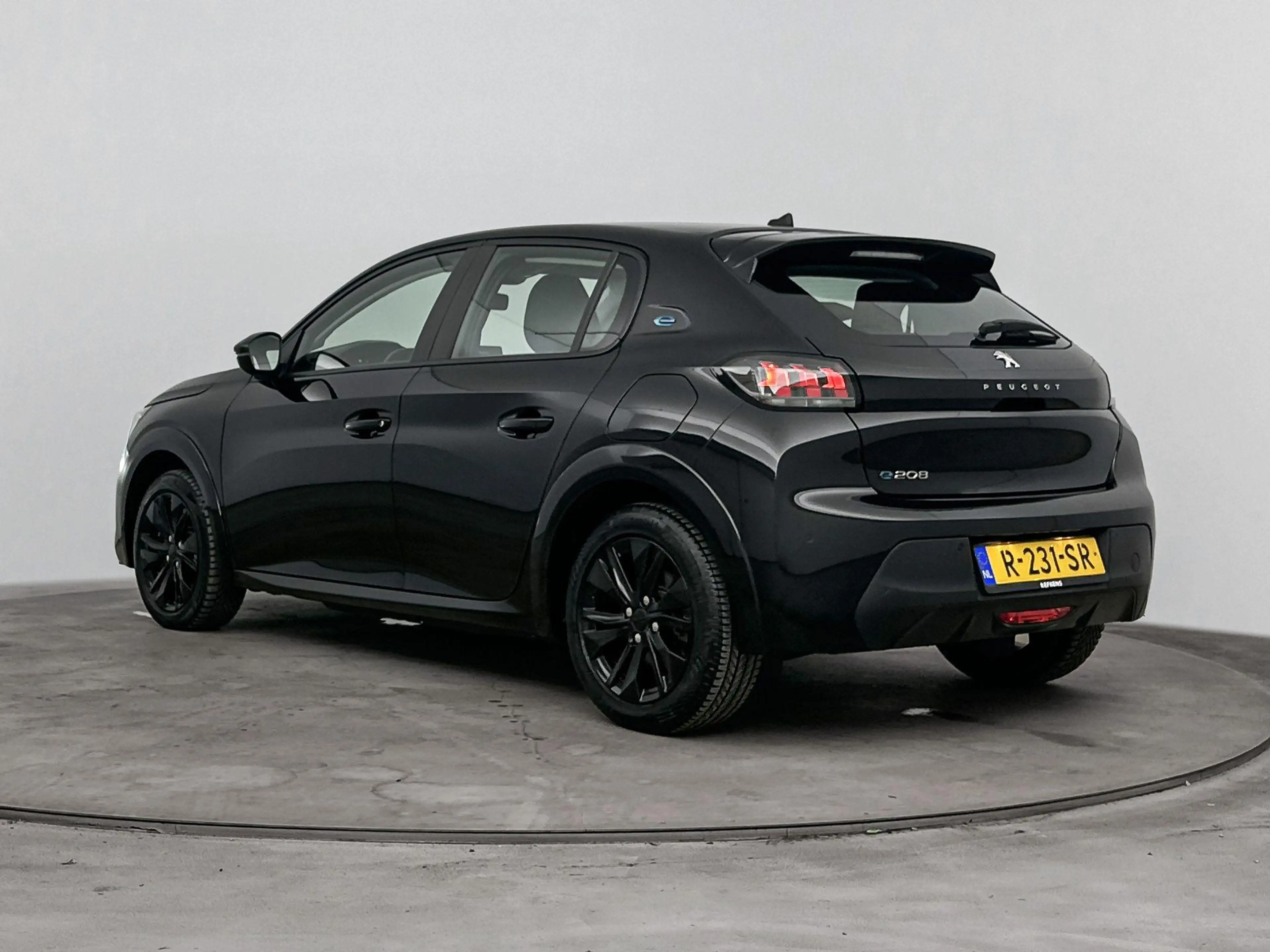 Peugeot e-208 Active Pack 50kWh | 1ste eigenaar | ACCU 95% | Sto — photo 3