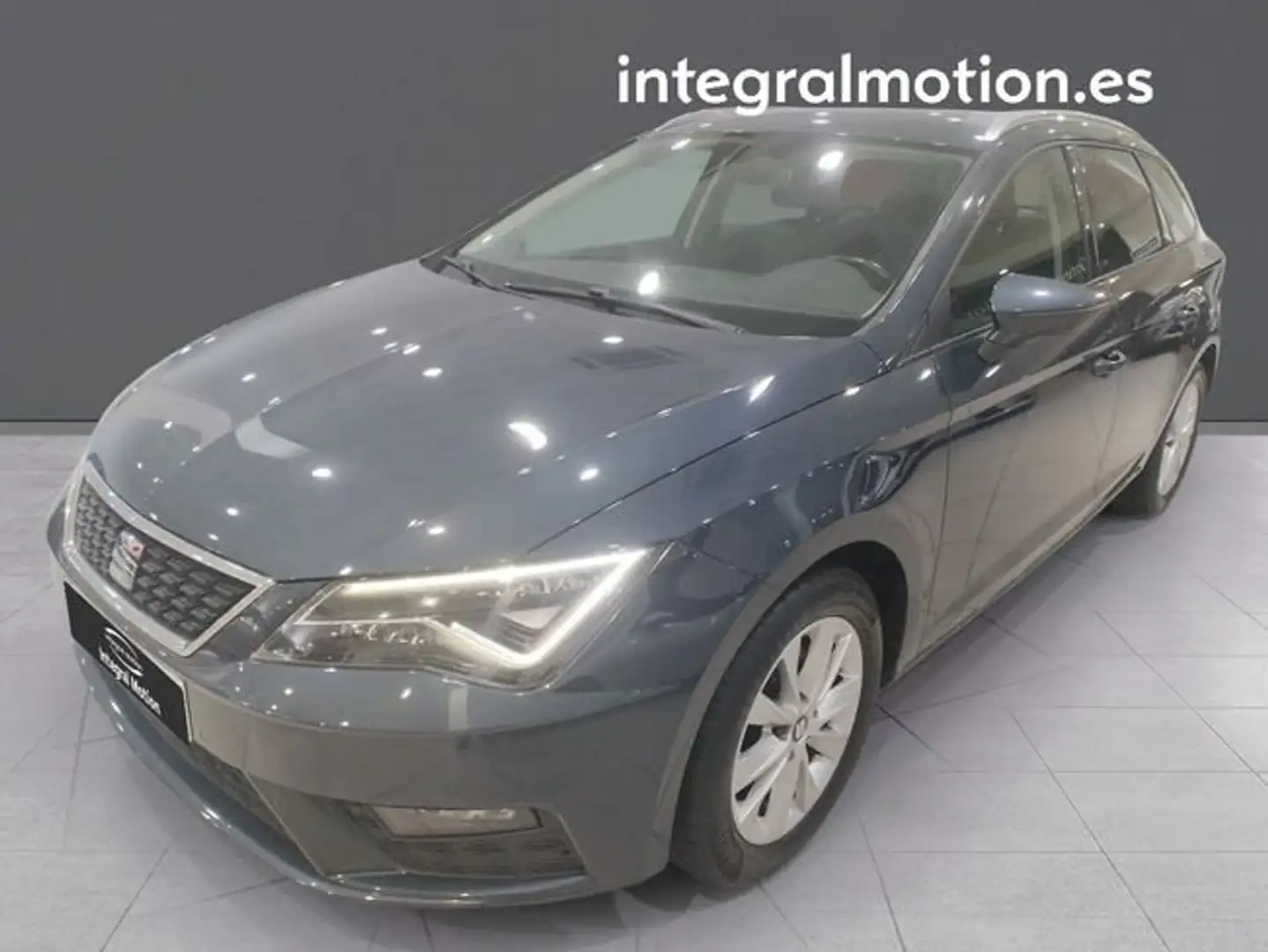SEAT Leon ST 1.5 TGI 130 Gris - 1