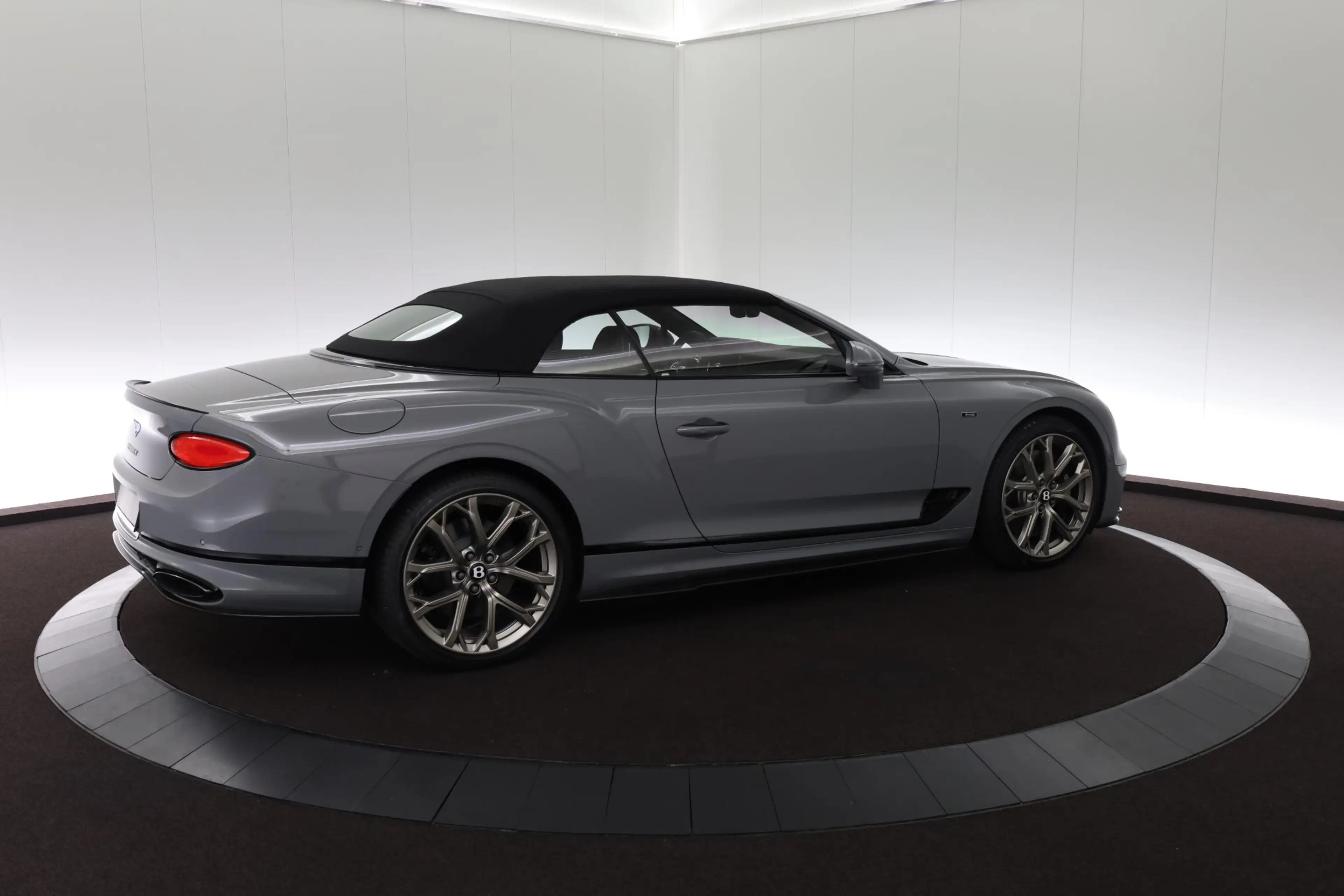 Bentley Continental GTC 6.0 W12 Speed Edition 12 -1 of 120- — photo 6