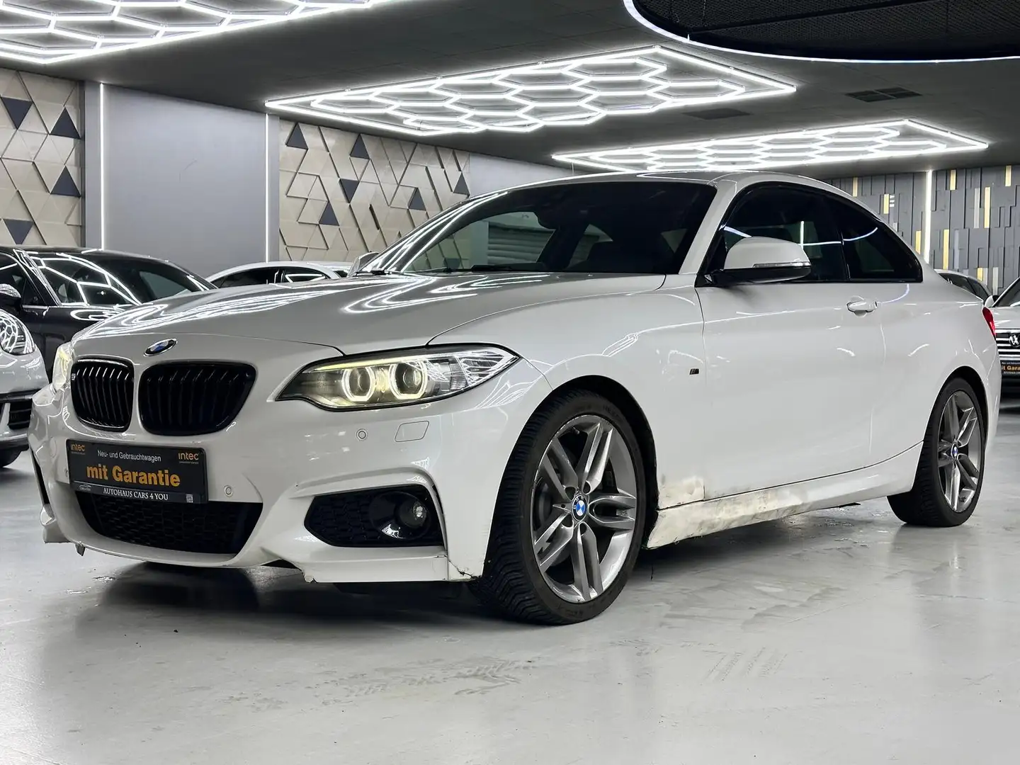 BMW 228 i Coupe M Sport XENON/CARPLAY/HARMANKARDON Weiß - 1