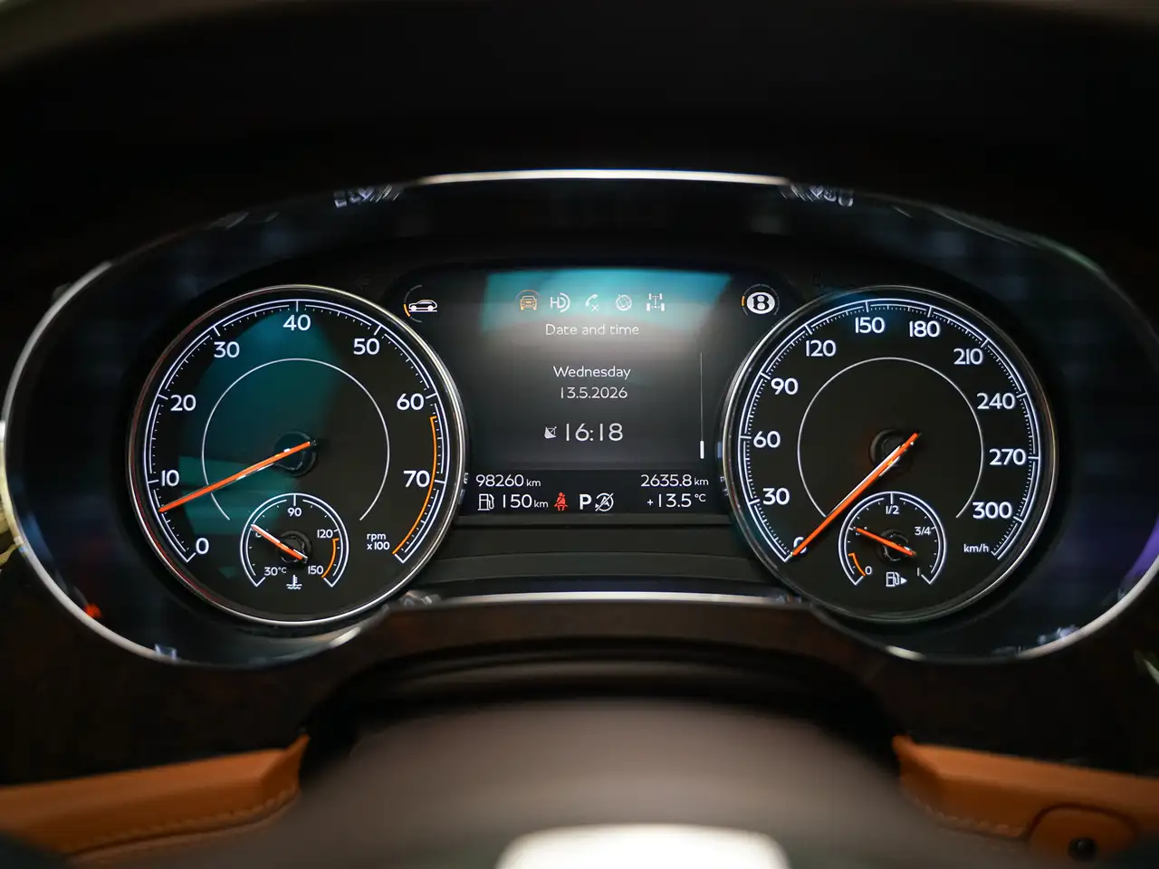 Bentley Bentayga снимка Bentley Bentayga